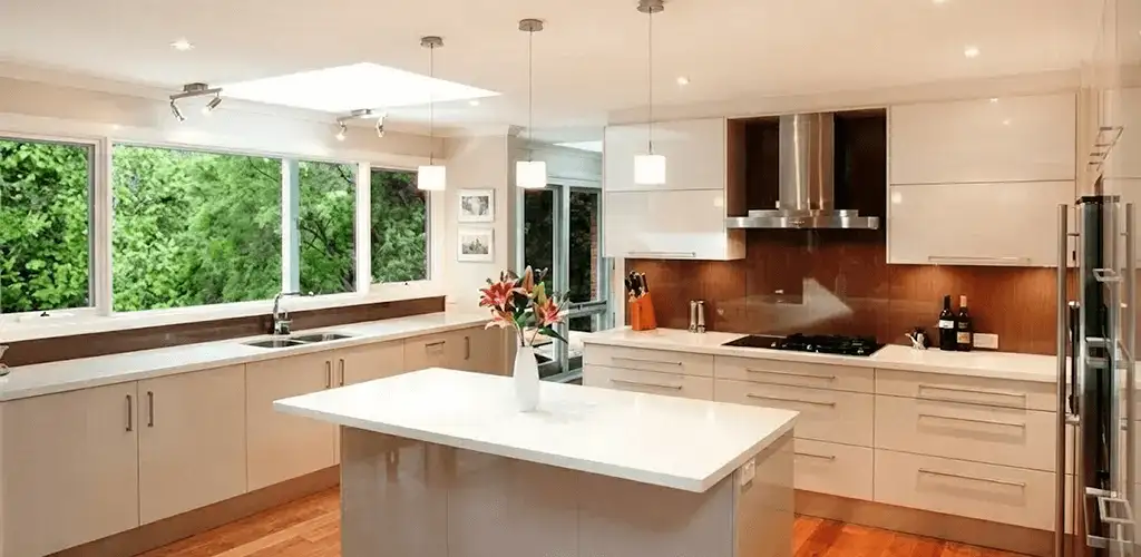 Kitchen cabinet refacing and remodel results in a modern kitchen in Detroit, MI