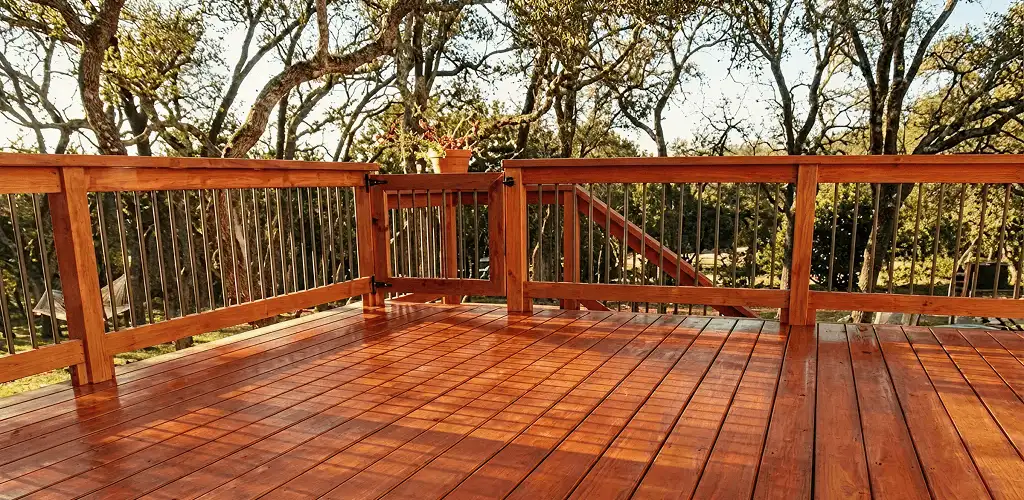 Deck sealing results with a freshly sealed wood deck in Detroit, MI